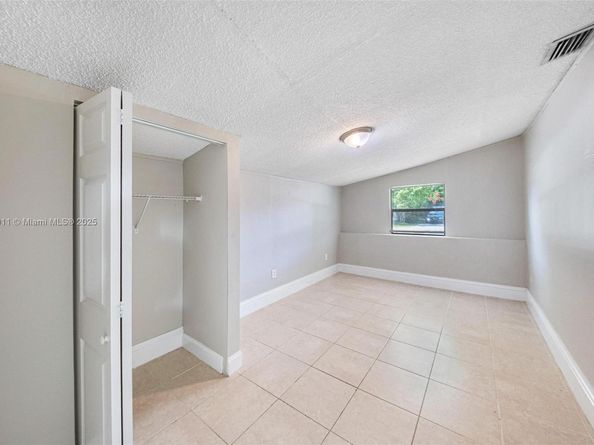 5736 Simms St, Hollywood FL 33021