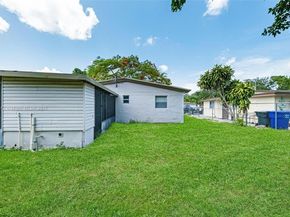 5736 Simms St, Hollywood FL 33021