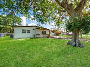 5736 Simms St, Hollywood FL 33021