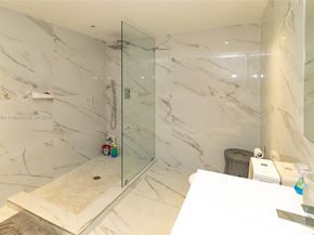 1215 N Biscayne Point Rd, Miami Beach FL 33141