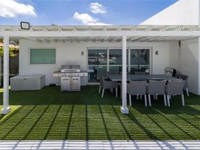 1215 N Biscayne Point Rd, Miami Beach FL 33141