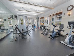 3232 SW 22nd Ter 607, Miami FL 33145