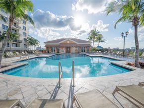 3232 SW 22nd Ter 607, Miami FL 33145