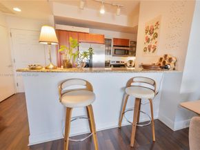 3232 SW 22nd Ter 607, Miami FL 33145