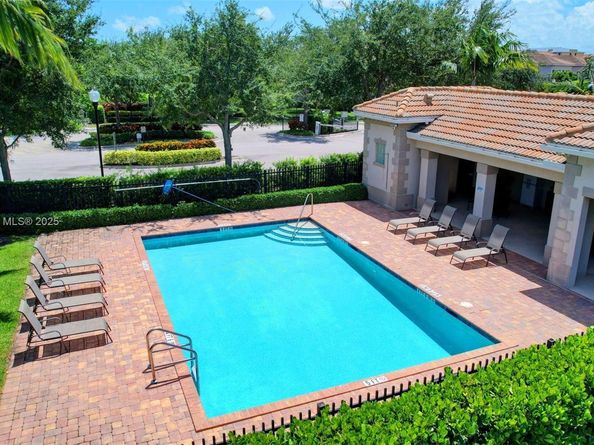 1119 Vermilion Dr, Lake Worth FL 33461