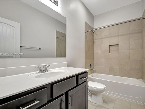 1119 Vermilion Dr, Lake Worth FL 33461