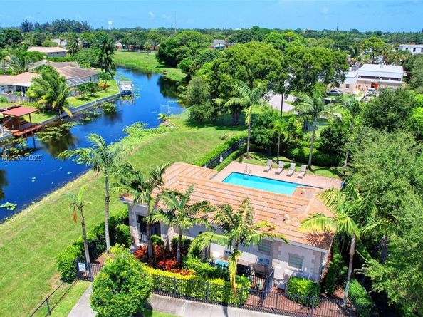 1119 Vermilion Dr, Lake Worth FL 33461