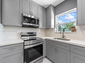 15230 SW 297th St, Homestead FL 33033