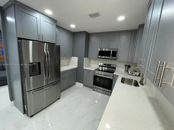 15230 SW 297th St, Homestead FL 33033