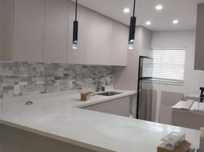 4111 Stirling Rd 102, Dania Beach FL 33314