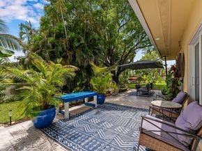 901 W Tropical Way, Plantation FL 33317