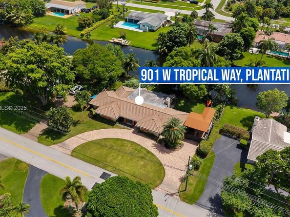 901 W Tropical Way, Plantation FL 33317