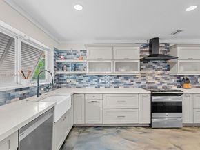 901 W Tropical Way, Plantation FL 33317