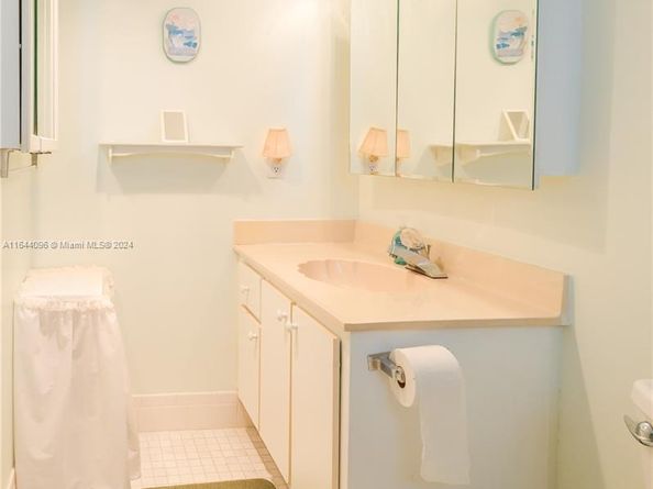 101 SE 3rd Ave 401, Dania Beach FL 33004