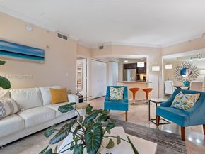 19900 E Country Club Dr 616, Aventura FL 33180
