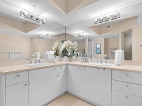 19900 E Country Club Dr 616, Aventura FL 33180