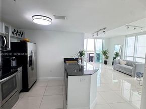 1871 NW S River Dr 2005, Miami FL 33125