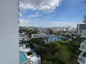 1871 NW S River Dr 2005, Miami FL 33125