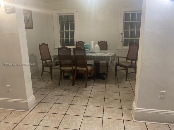 2619 SW 5th St, Miami FL 33135