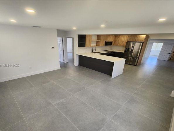 10490 SW 173rd Ter, Miami FL 33157