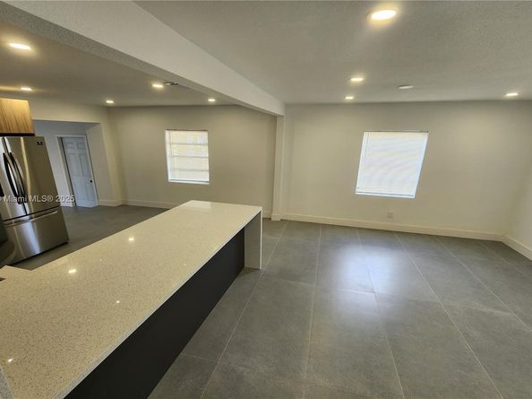 10490 SW 173rd Ter, Miami FL 33157