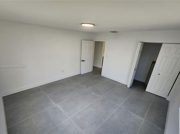 10490 SW 173rd Ter, Miami FL 33157