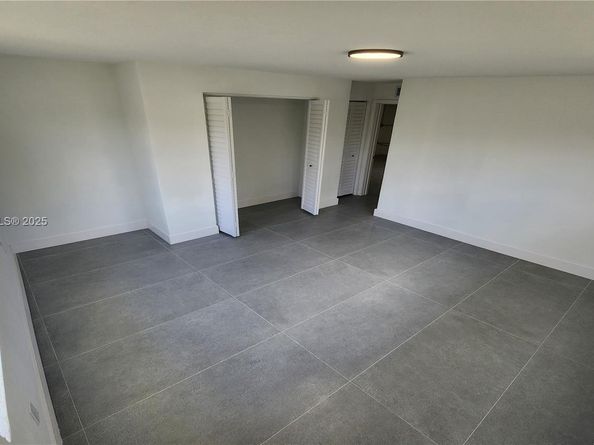 10490 SW 173rd Ter, Miami FL 33157