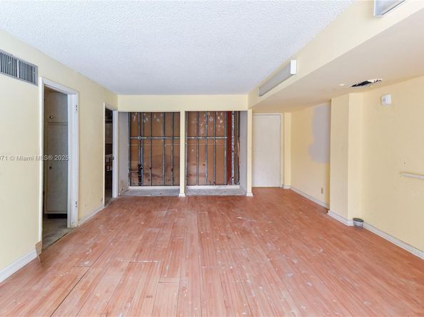 1220 71st St 16, Miami Beach FL 33141