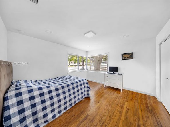200 NE 48th Ter, Miami FL 33137