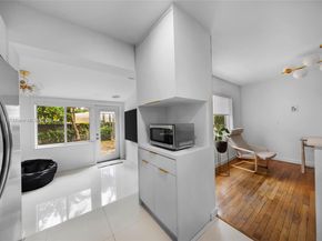 200 NE 48th Ter, Miami FL 33137