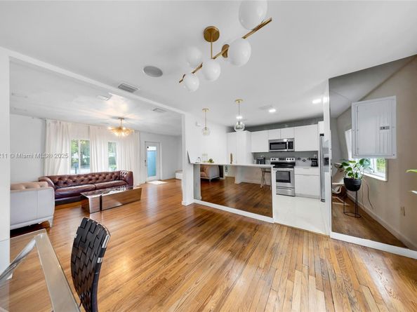 200 NE 48th Ter, Miami FL 33137