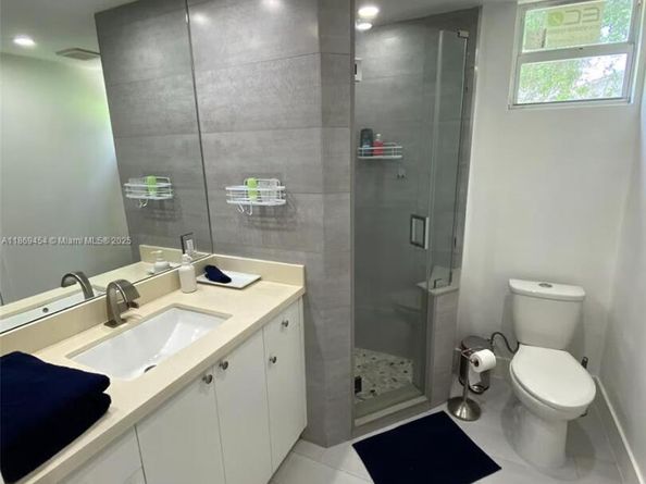 247 NW 58th St, Miami FL 33127