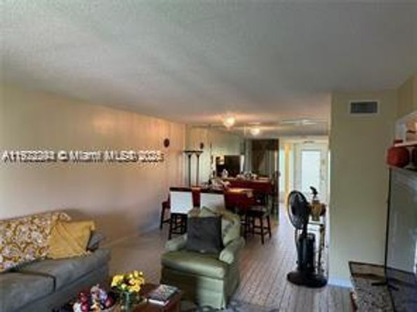 3571 Inverrary Dr 408, Lauderhill FL 33319