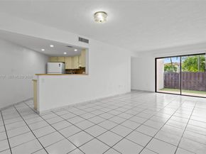 9431 Fontainebleau Blvd 112, Miami FL 33172