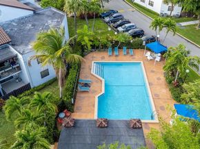9431 Fontainebleau Blvd 112, Miami FL 33172