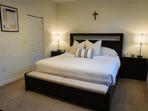 3280 W 92nd Pl, Hialeah FL 33018