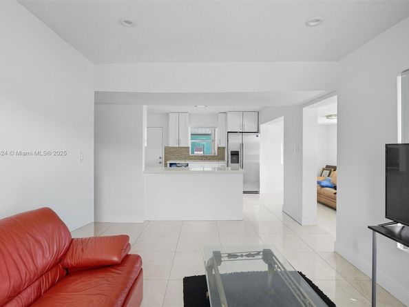 510 N 56th Ave, Hollywood FL 33021