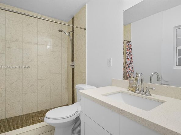 510 N 56th Ave, Hollywood FL 33021