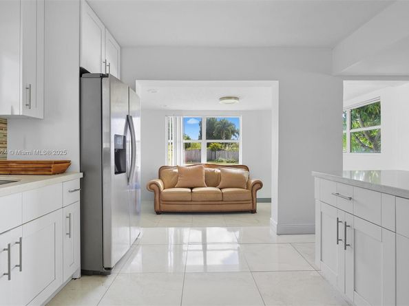 510 N 56th Ave, Hollywood FL 33021