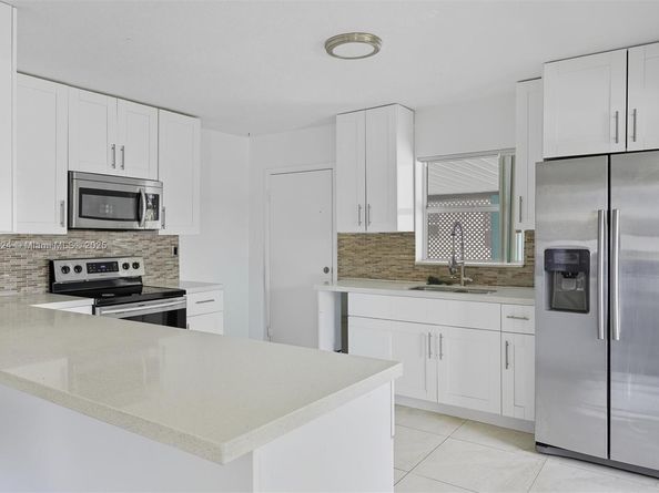 510 N 56th Ave, Hollywood FL 33021