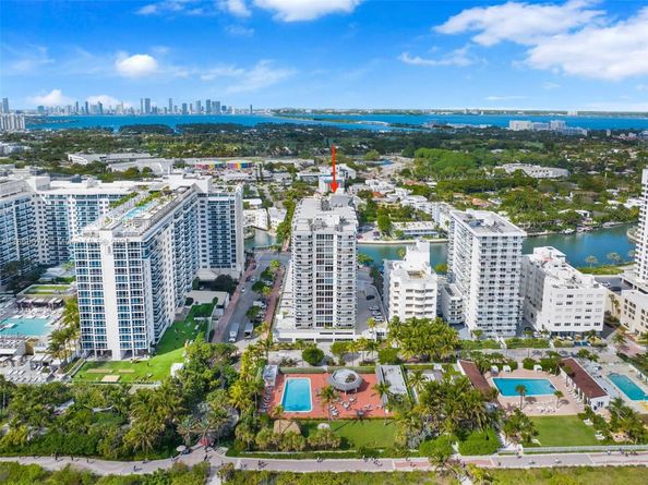 2401 Collins Ave 1808, Miami Beach FL 33140