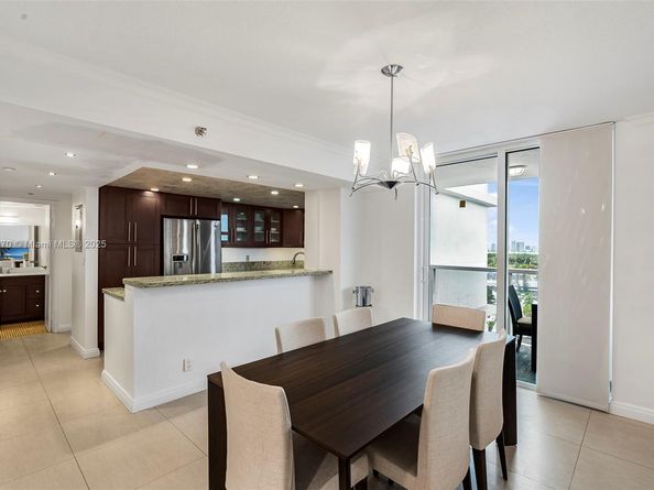 2401 Collins Ave 1808, Miami Beach FL 33140