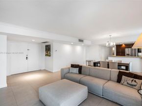 2401 Collins Ave 1808, Miami Beach FL 33140