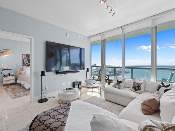 Undisclosed Address #A11768414, Miami FL 33132