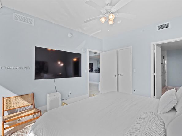 Undisclosed Address #A11768414, Miami FL 33132