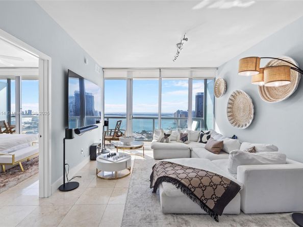 Undisclosed Address #A11768414, Miami FL 33132