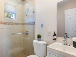 505 SE 20th St, Fort Lauderdale FL 33316