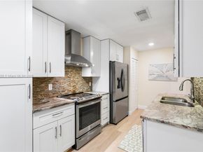 9286 Vista Del Lago G, Boca Raton FL 33428
