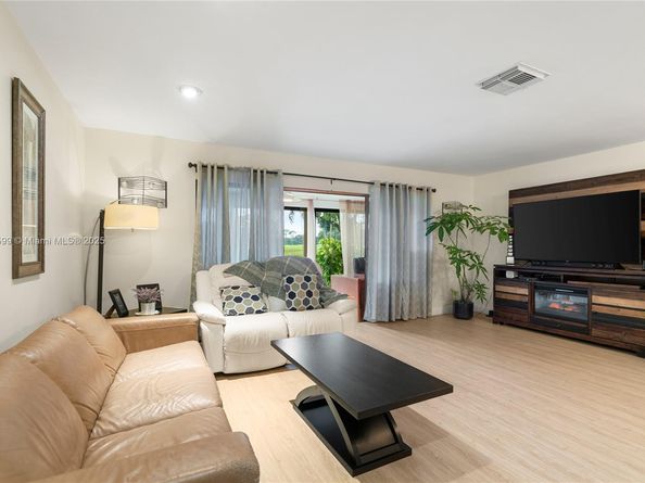 9286 Vista Del Lago G, Boca Raton FL 33428