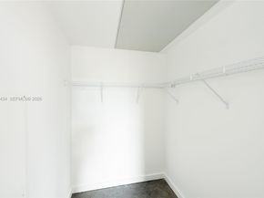 151 SE 1st St 1709, Miami FL 33131